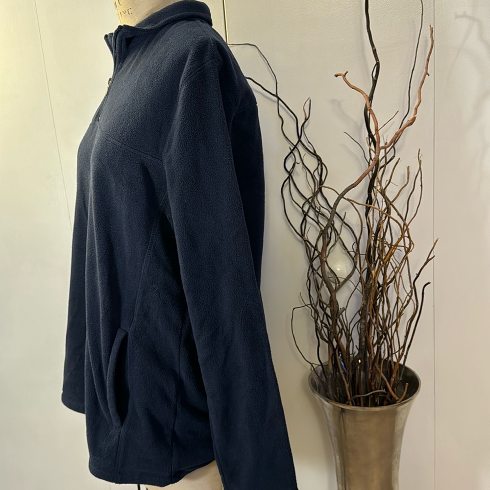Croft & Barrow Fleece long sleeve 1/4 zip navy sweatshirt - Picture 3 of 7